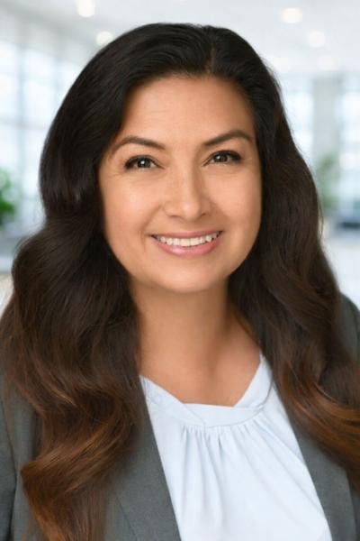 Maria R headshot